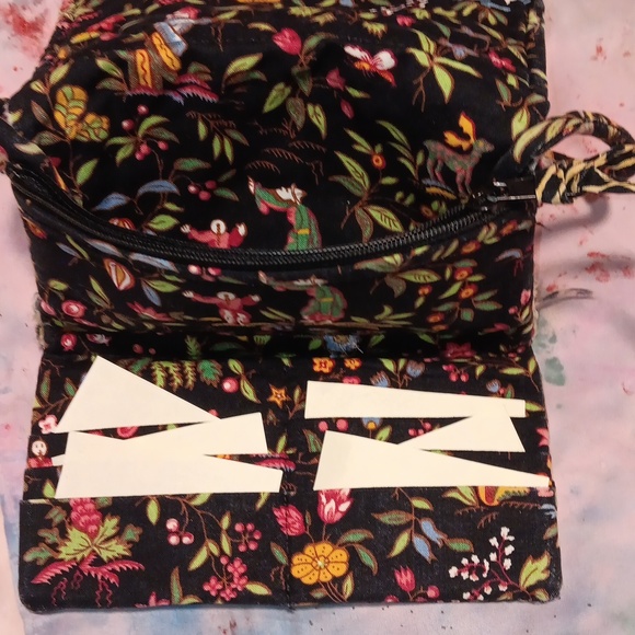 Vera Bradley matching bag set. Ming Dynasty Motiff. - Picture 4 of 17
